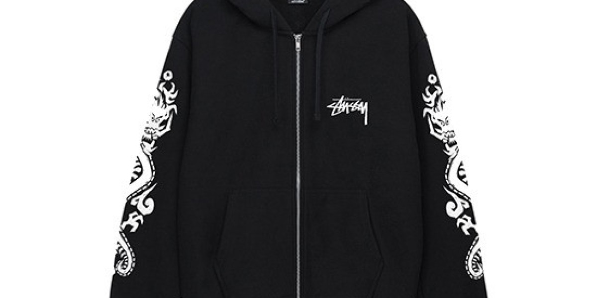 Stussy and the Stussy Hoodie: The Evolution of a Streetwear Legend